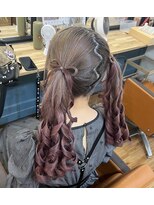 マカリィ 品川店(Makalii) 髪リボンツインテール