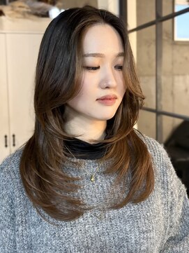 ジィルム(XELM) 韓国レイヤーカット/ブリーチ/レイヤーカット/ダブルカラー