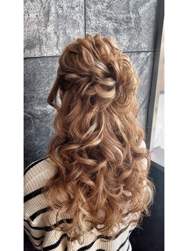 ヘアセット ナゴヤ ラビット(hair set NAGOYA RABBIT) ハーフおだんご