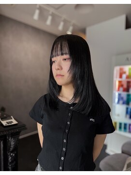 バレ(BALE) ミディアムレイヤースタイル