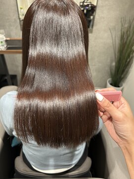 カレラ 新松戸店(KARERA) 光沢ブラウン