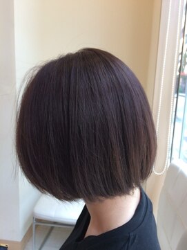 透明感ラベージュボブ