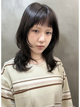 エレマルヤマ(ele maruyama) レイヤースタイル×ショートバング