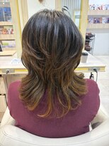 アッシュ 仙川店(Ash) 30代40代50代大人女性に人気の艶ミディアムレイヤーマニキュア