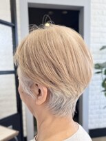 シュヴー 築地(CHEVEUX)&nbsp;好印象！ショートボブ　大人ショート
