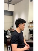 短髪メンズおしゃれ坊主メンズウルフメンズ ベリーショート