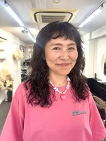 アオ(AO。)&nbsp;外国人風強めウェーブスパイラルパーマクリームパーマ横浜元町