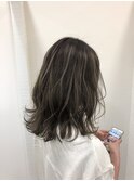 ホワイトベージュハイライトカラー