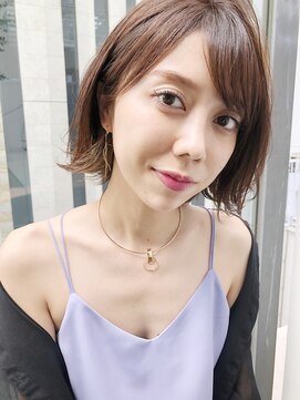 カミノア 銀座店(CAMINOIA) ツートンカラーのグレージュくびれヘアウルフボブ