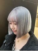 シルバー／ホワイト／艶髪／ハイトーン