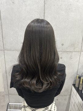 ネウィ 池袋(newi) グレージュ