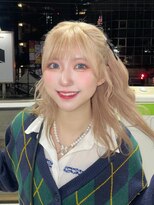 ルイス(L'wis)&nbsp;こなれミディ　ブロンドベージュくびレイヤー小顔前髪