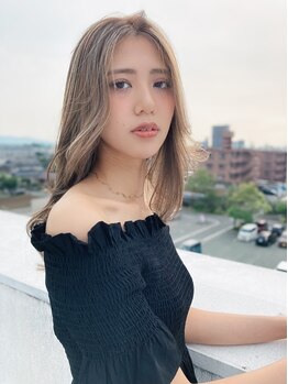 ネバーランド 平成店(NEVER LAND)の写真/グレイカラー・ハイライトでもっと楽しめるヘアカラーへ！ダメージを抑え、艶感のある美しい仕上がりに☆