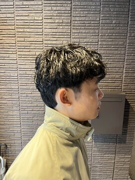 エレン(Ellen) 無造作ショート