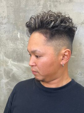 キング(K!ng) 縮毛矯正髪質改善ハイライトレイヤーカット枚方美容室エクステ