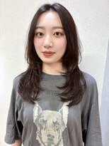 フェブリエ(Fevrier)&nbsp;ハッシュカット レイヤーカット 暗めカラー