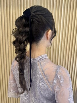 ヘアアレンジメント ボガスティーズ 溝の口店(Hair arrangement Vogusty's) 編みおろしポニー/お呼ばれ/パーティー/ヘアメイク