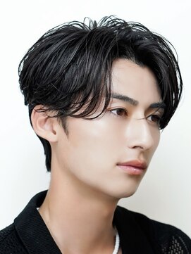 オーシャントーキョー 渋谷(OCEAN TOKYO) ナチュラルニュアンスパーマセンターパート刈り上げなし