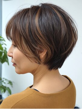 ショートボブ　ハイライト　白髪ぼかし【TELA HAIR守谷店】