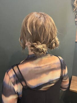 エフェスト 二条店(efesto) ツインお団子