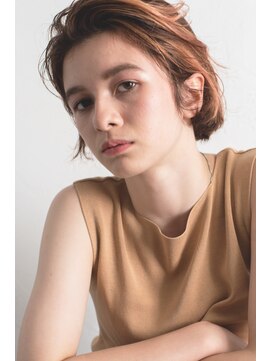 ハニーマスタード(HONEY MUSTARD) 耳かけオールバック風なルーズボブ