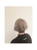 くびれボブ