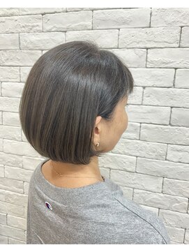 ルチナ 秦野(Lucina) ボブ/ミニボブ/グレージュ/透明感