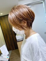 アヴァロン(AVALON)&nbsp;クールショート・ひし形ショートボブ・アッシュベージュ【BISA】