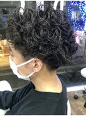 MEN'S HAIR  センターパート　ツイストスパイラル　コンマヘア