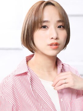 無垢(muku) 大人可愛い小顔美髪ツヤ髪くすみブラウンひし形ショートA1