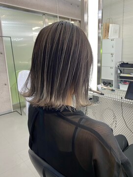 イキ 表参道(iki omotesando) モード/無造作ウェーブ/大人ガーリー[表参道駅]