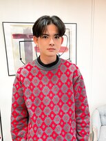 コース(CORS)&nbsp;【CORS高崎】センターパートツーブロック黒髪コンマカルマヘア