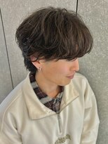 ヒュイル バイ ニアウ(Hwyl by Niau) メンズマッシュセンターパートスパイラルパーマニュアンスパーマ