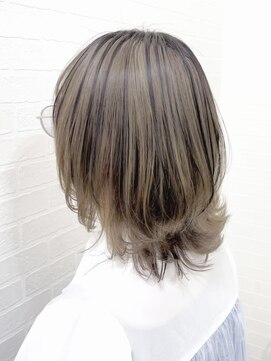 アールプラス 新宿(ar+) 【アンブレラカラー、ミルクティー×ブラック】