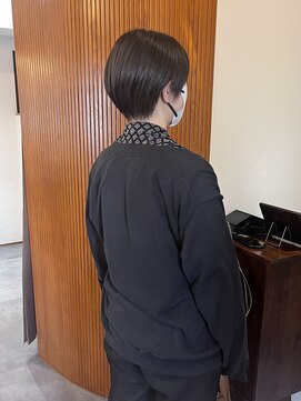 トワ(toi) ショート/アッシュ/横浜/横浜駅