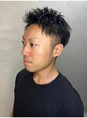 刈り上げアップバングショート