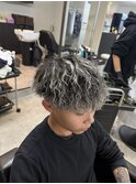 メンズパーマホワイトメッシュ波巻きツイスパ