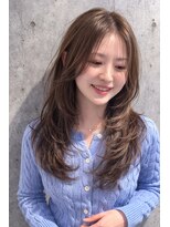 テラ(terra)&nbsp;韓国風くびれレイヤー×小顔ロング