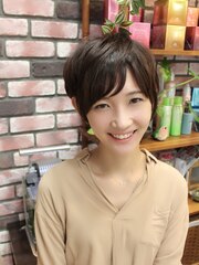 《高田馬場美容室》耳かけ☆大人フェミニンなショートヘア