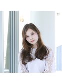 ふんわりサラサラロングヘア
