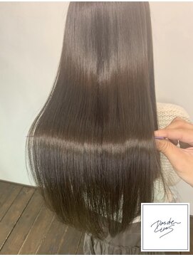 パドトロワ(Pas de trois) 極上の髪質改善トリートメント【グラメント】