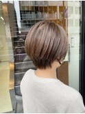 ショートボブ