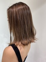 ビュートリアム265(BEAUTRIUM 265) ハイライトヘア ベージュ 外ハネミディアム グレージュ 銀座