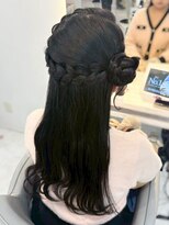 マリアバイアフロート(Maria by AFLOAT)&nbsp;編み込みサイドシニヨン