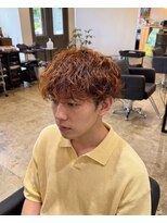 ジェットブラックキューサンロク(JET BLACK 936)&nbsp;シャドウパーマ×カラー