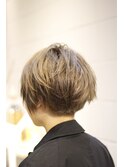 ショートボブ×シルバーアッシュ