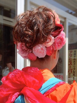 エクラ(e'clat) 360°可愛い!お花たっぷりアレンジ