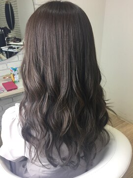 ノーブル(noble) グレージュカラー