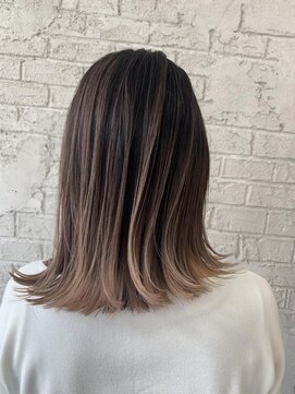 プライズ 池袋店(prize) ミルクティーバレイヤージュ切りっぱなしボブ2134