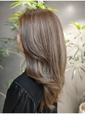 ハイライト×ベージュ